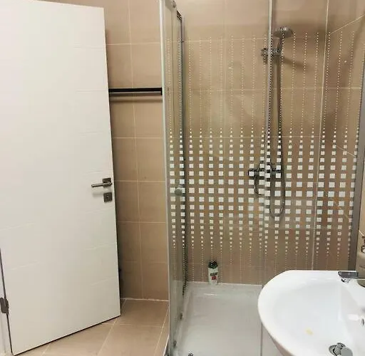 Dxn Luxury 4 Apartment Navodari